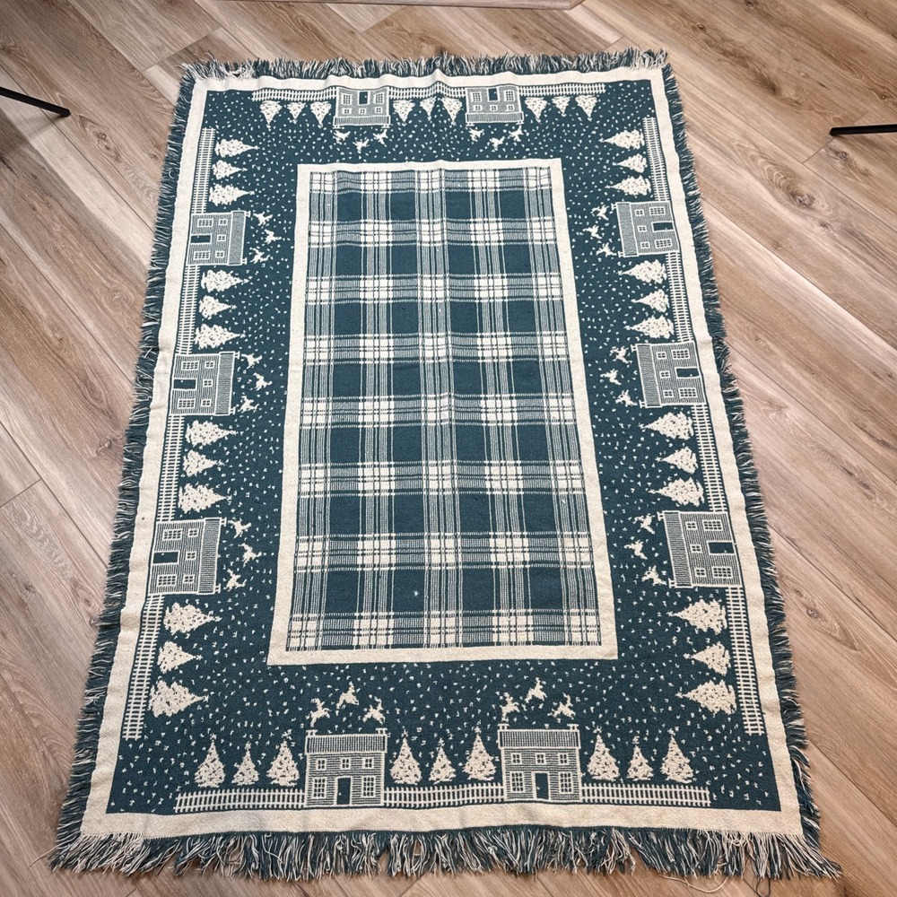 Vintage Green White‎ Christmas Throw Blanket Snow House Reindeer 66x44 Fringed